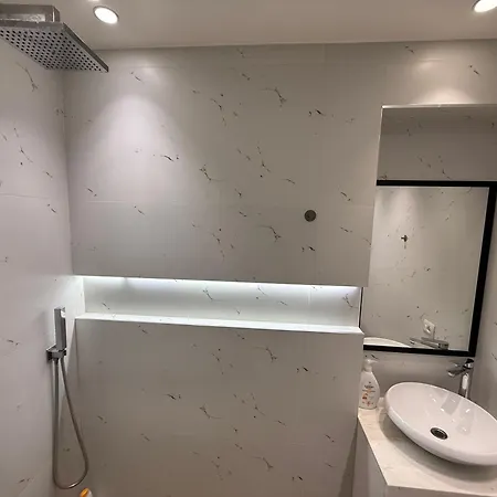 Urban Oasis Hideaway-style, Comfort And Vibes アパート *